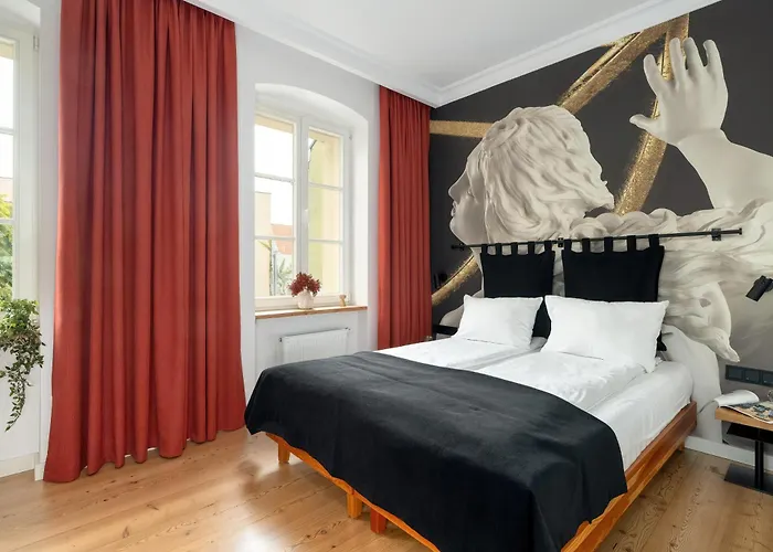 Schoeps By Renters 4* Познань