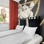 Schoeps By Renters Aparthotel Posen