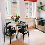Schoeps By Renters Posen