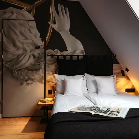 Schoeps Aparthotel 4*