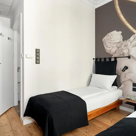 Ξενοδοχείο με διαμερίσματα Schoeps By Renters 4*
