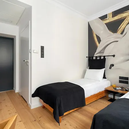 Schoeps By Renters