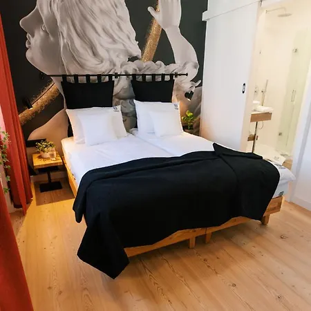 Schoeps 公寓式酒店 4*